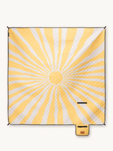 Sunshine - Picknick- und Stranddecke (isoliert) 200 x 200 cm - XXL Picknickmatte aus recyceltem PET - wasserdicht und wärmend