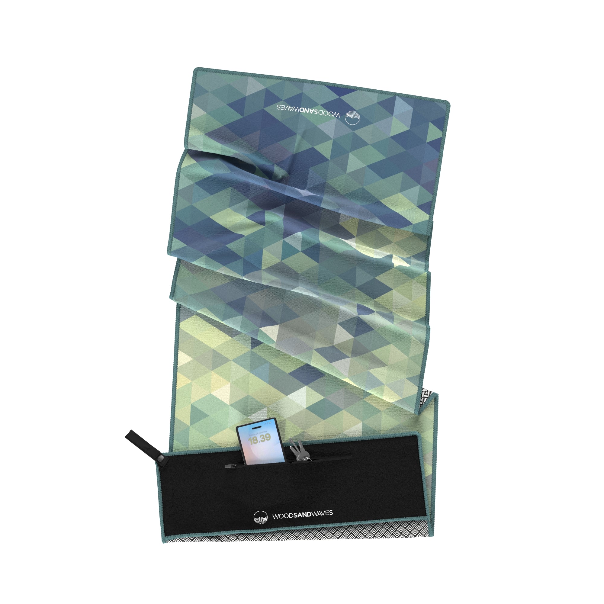 Trinity - Sporthandtuch mit Magnet & Zipper-Tasche - WOODSANDWAVES