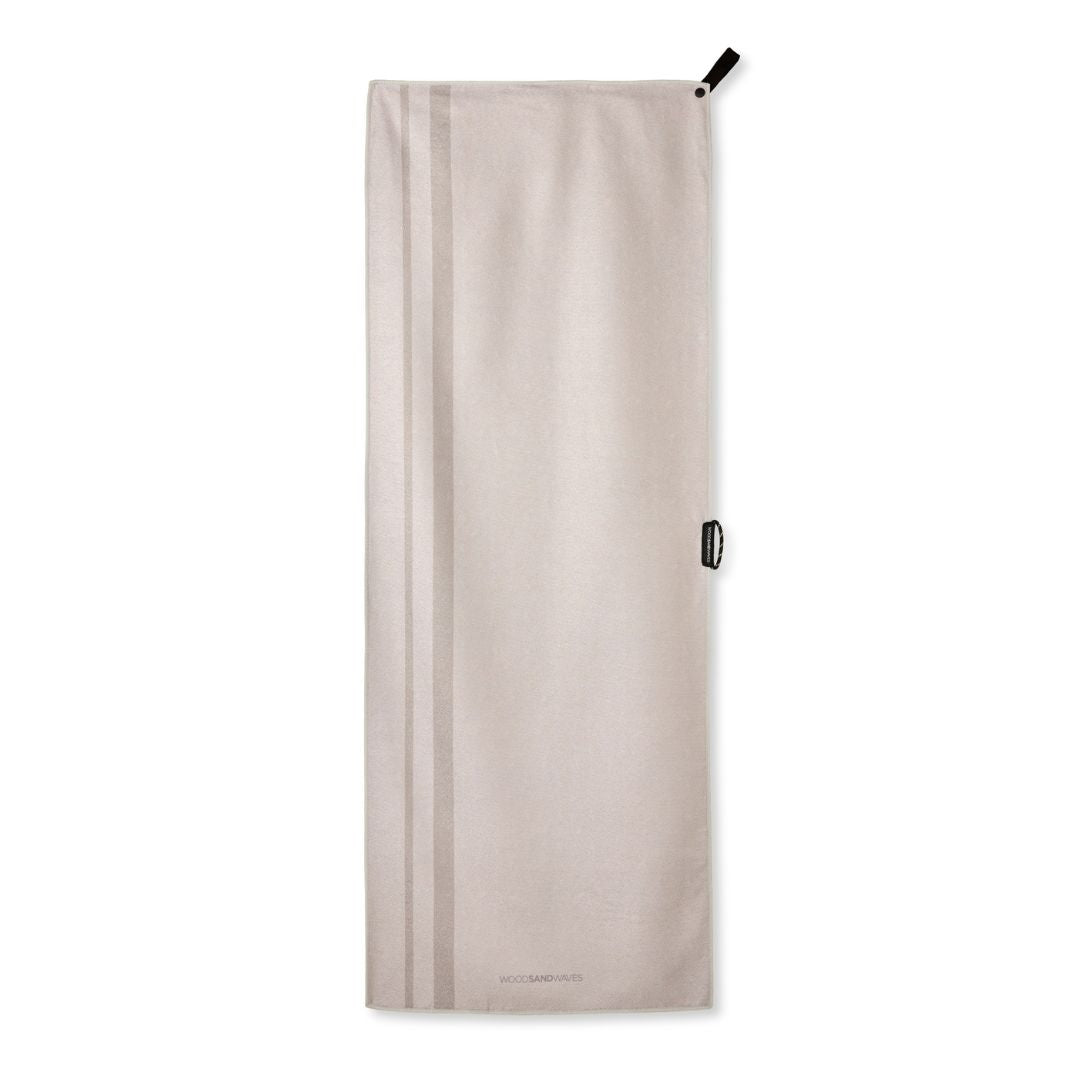 Sporthandtuch mit Magnet & Zipper-Tasche - Premium Grip 2.0 - WOODSANDWAVES