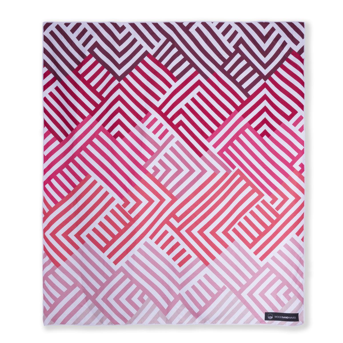 Pink Relaxation - Stranddecke XXL - 180cm x 160cm - leicht, kompakt & sandabweisend - WOODSANDWAVES